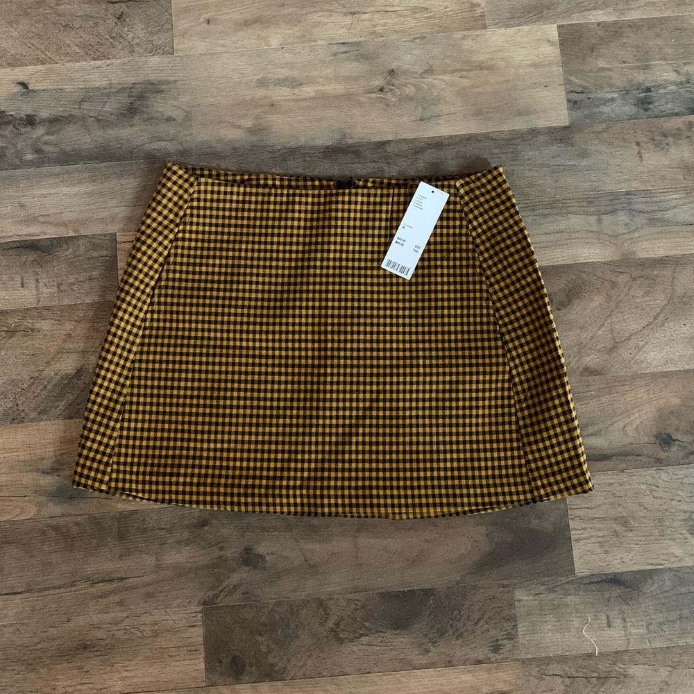 Urban Outfitters skirt Size M NEW WITH TAGS